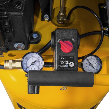DEWALT 30-Gallon 155 PSI Air Compressor