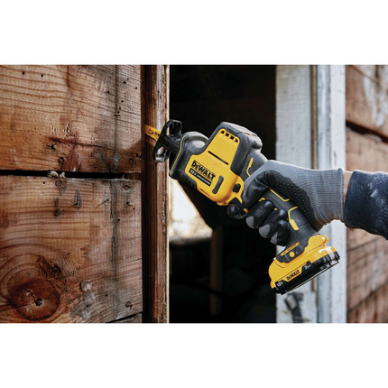 DEWALT 12V MAX XTREME One-Handed Reciprocating Saw