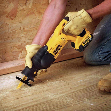 DeWalt 20V MAX Portable Reciprocating Saw