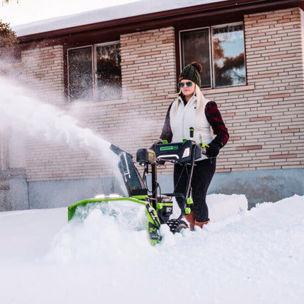 Greenworks 80V 24" Dual Stage Snow Thrower with Two 5Ah Batteries & Charger