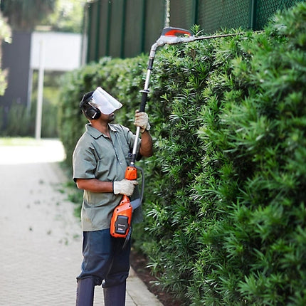 Husqvarna 520iHE3 40V 22-Inch Cordless Hedge Trimmer