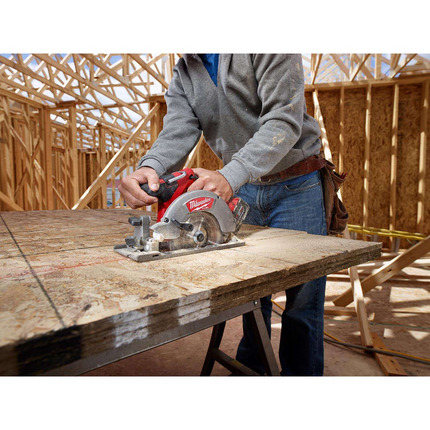 Milwaukee M18 FUEL 6-1/2" Cordless Circular Saw