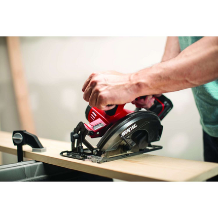 SKIL PWR CORE 20 20V 6.5" Cordless Circular Saw Kit